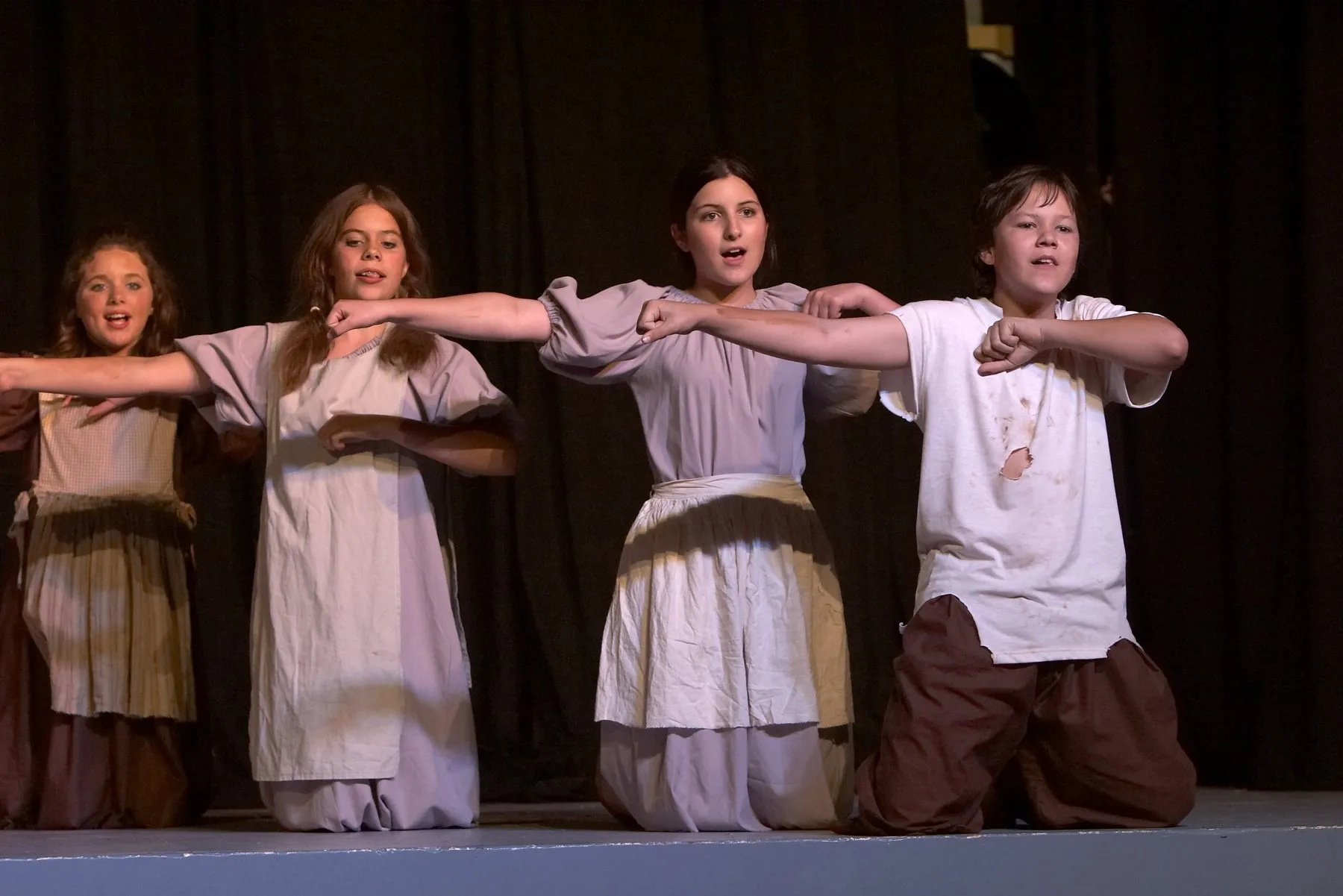 Annie — SYMT production photo 15