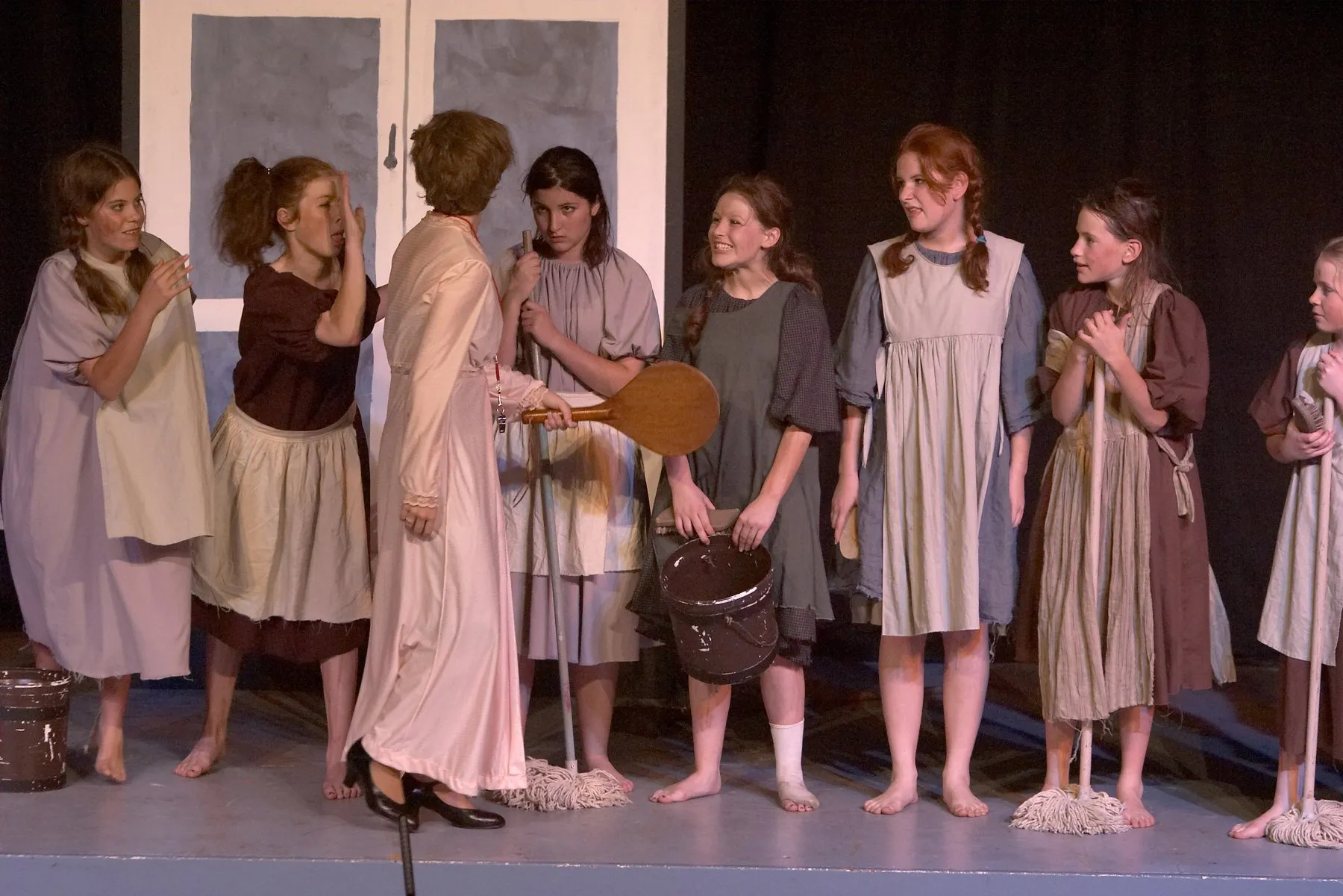 Annie — SYMT production photo 20