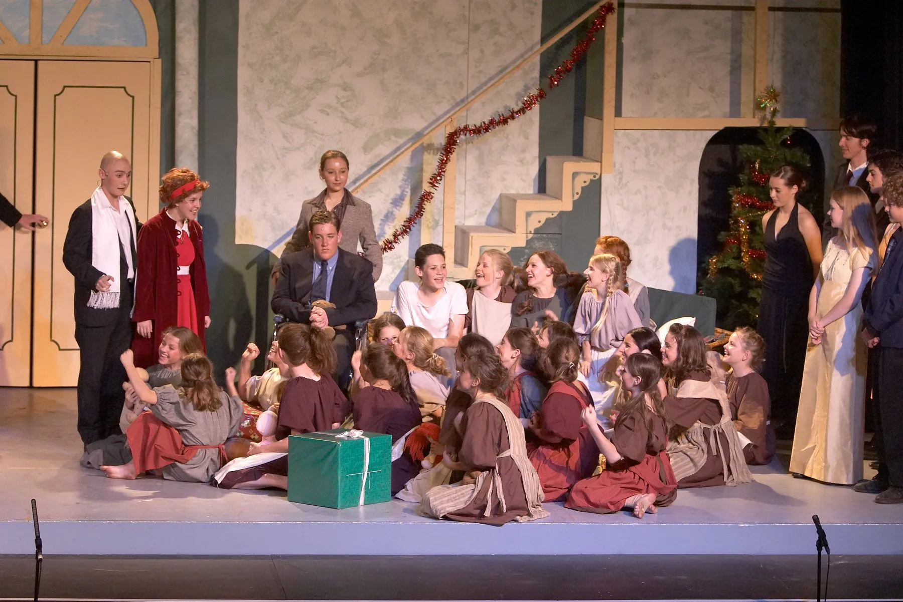 Annie — SYMT production photo 24