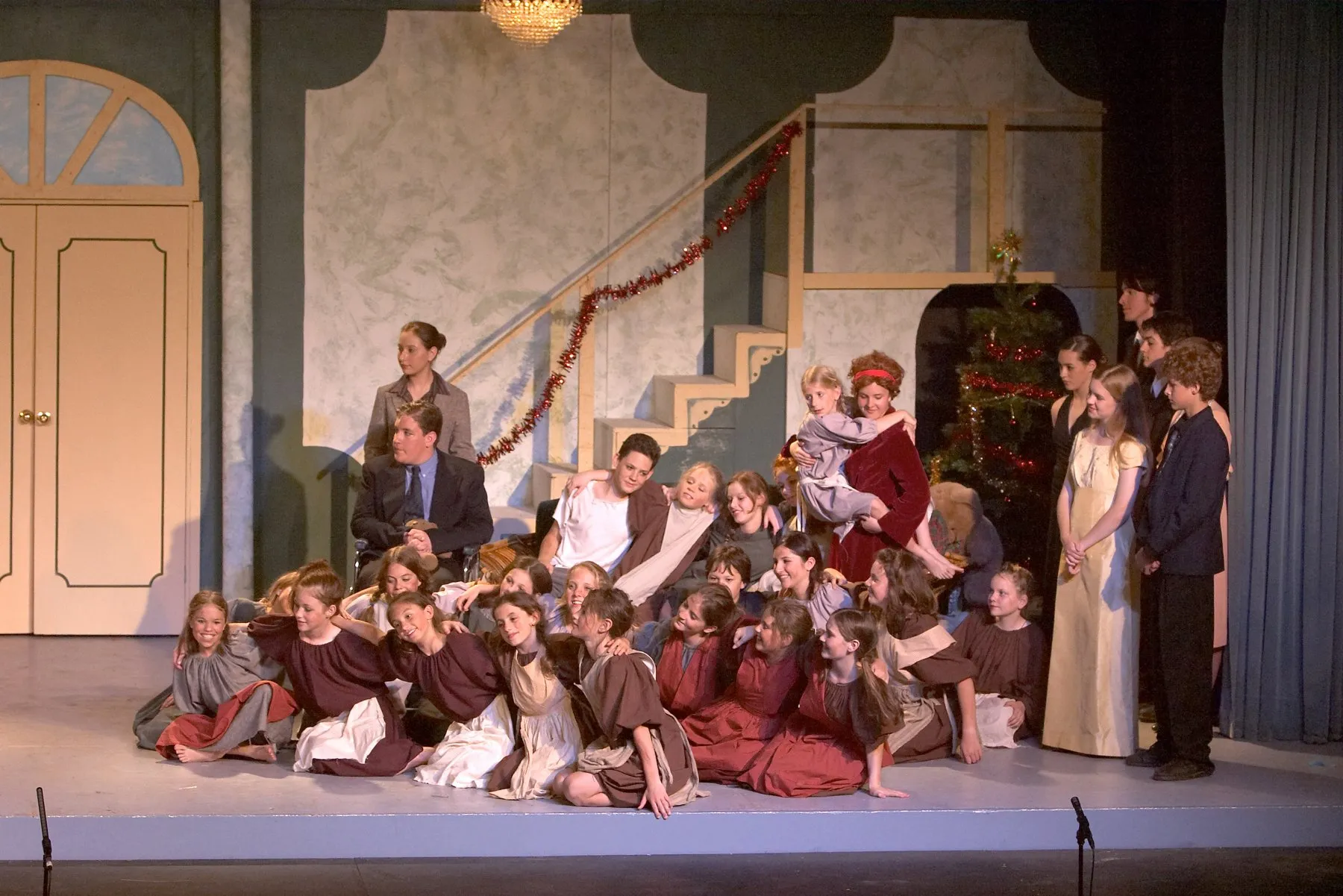 Annie — SYMT production photo 25